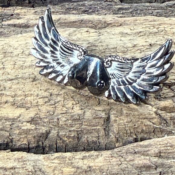 Grateful Dead NSFW Booty Wings Pin #34/50 – Funny Limited Edition Adult Humor - Picture 1 of 2